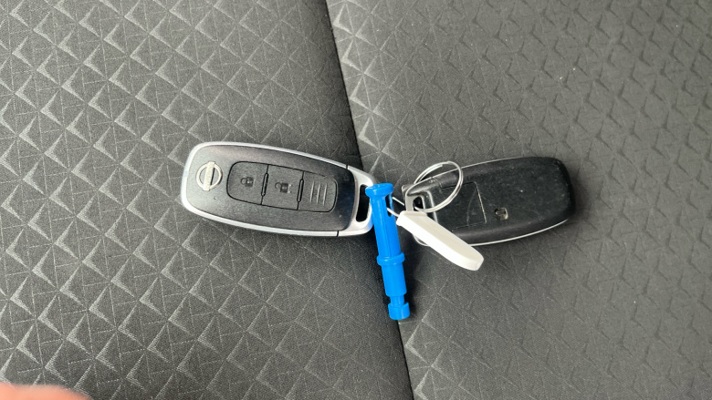 Nissan Juke 1.6 Hybrid N-Connecta 5dr Auto Hybrid Hatchback